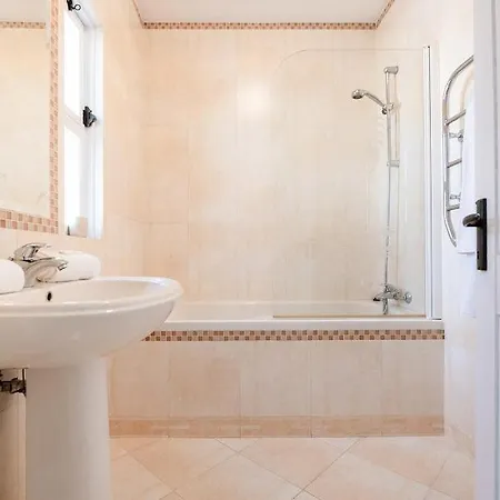 Fegan Villas - Townhouse Ada 度假居